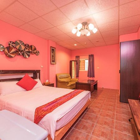 Fumigate Hotel Hengchun Exterior photo